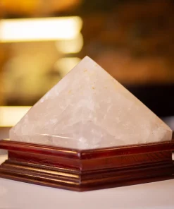 Kim Tự Tháp Đá Thạch Anh Trắng - 5,55kg - M1936