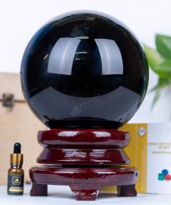 Quả Cầu Màu Đen đem lại cảm giác huyền bí