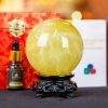 Quả cầu đá phong thủy thạch anh vàng