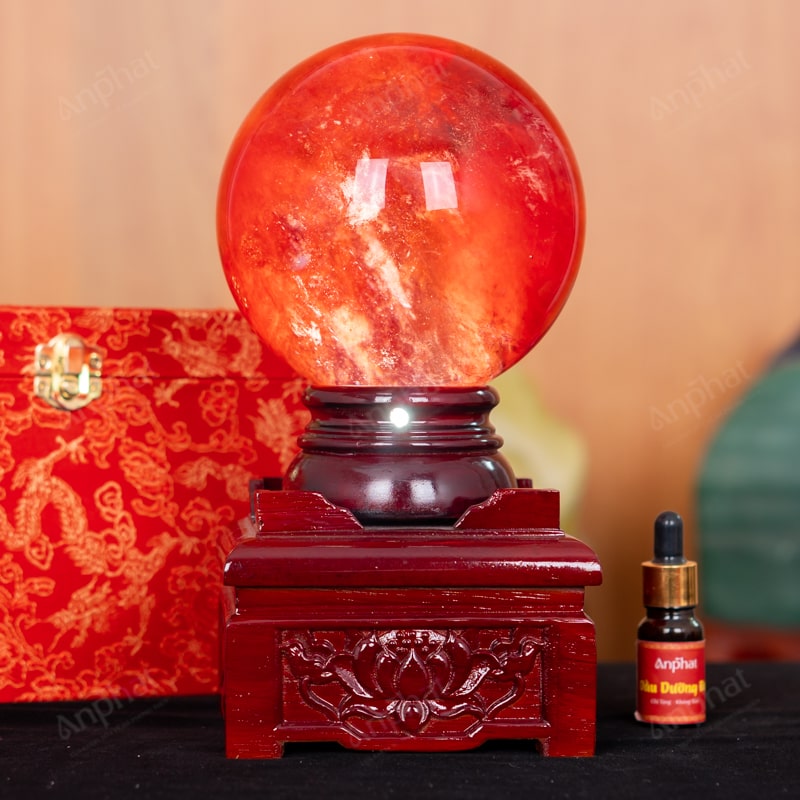 Quả Cầu Đá Núi Lửa Đỏ