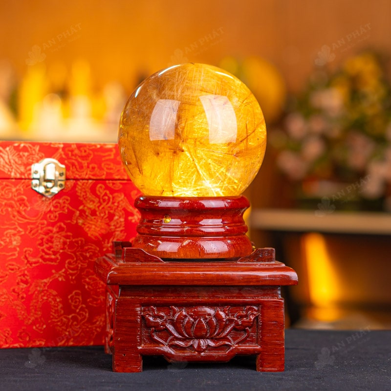 Mệnh kim hợp với loại đá quý nào?