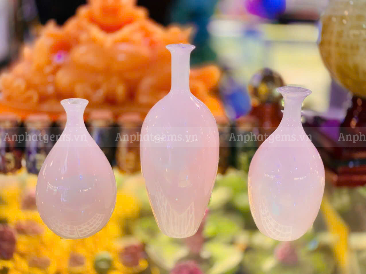 Những vật phẩm phong thủy thường được chế tác từ đá thạch anh hồng