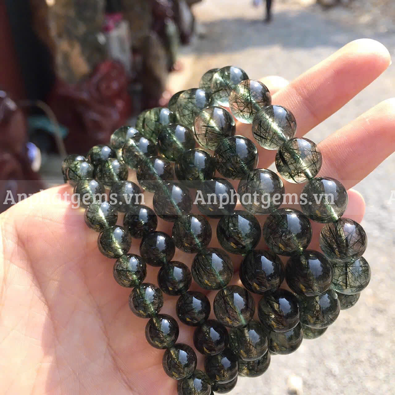 Những ý nghĩa và công dụng tuyệt vời của đá thạch anh tóc xanh