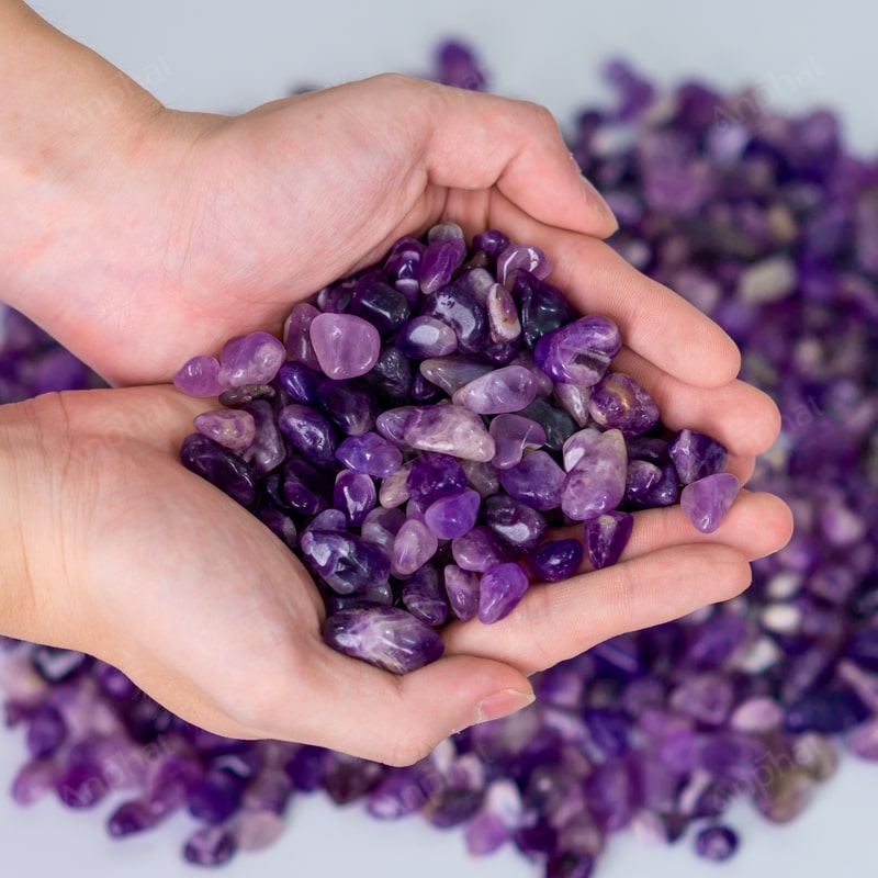 Giá đá thạch anh tím phụ thuộc vào nhiều yếu tố