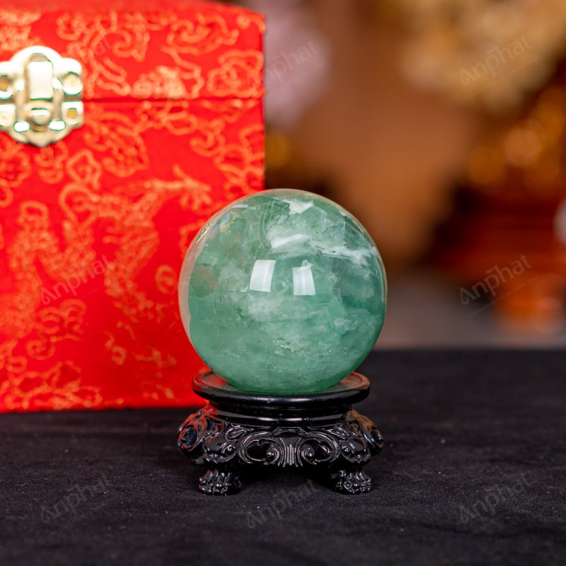 Quả Cầu Fluorite Xanh 4A 0,33kg 011-0136A-0.33