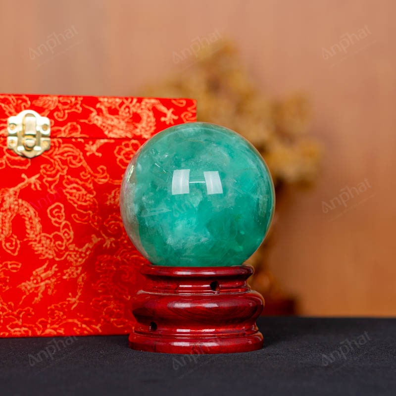 Quả Cầu Fluorite Xanh 5A 1,39kg 011-0135A-1,39