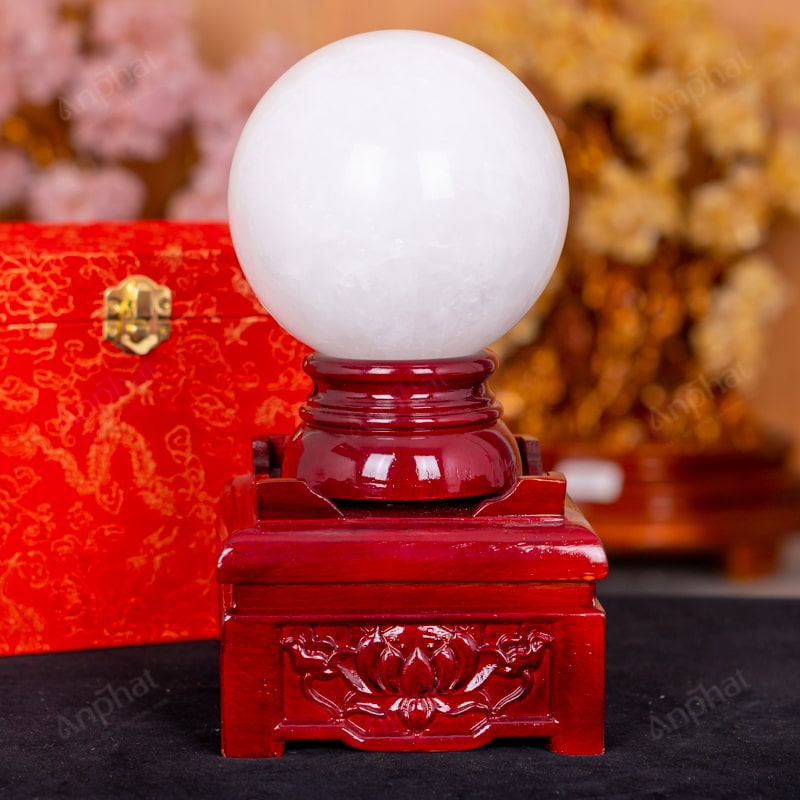 Quả Cầu Thạch Anh Trắng Dừa 2A 2,34kg 011-0882A-2.34