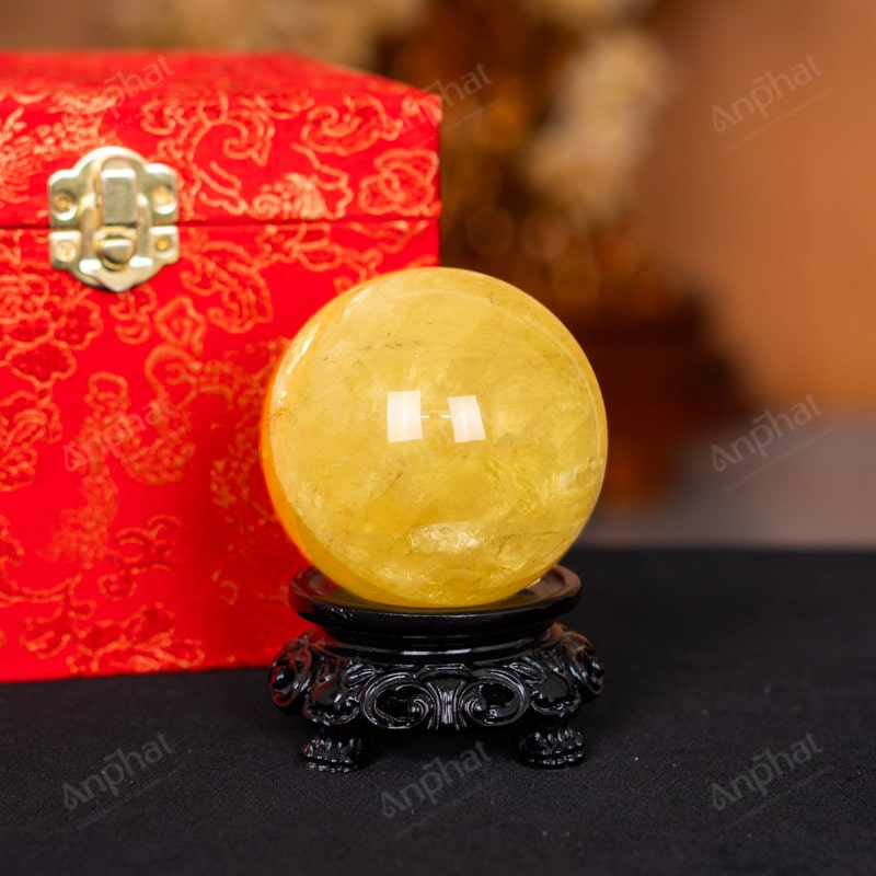 Quả Cầu Thạch Anh Vàng 5A Có Sao 0,45kg 012-0915A-0,45