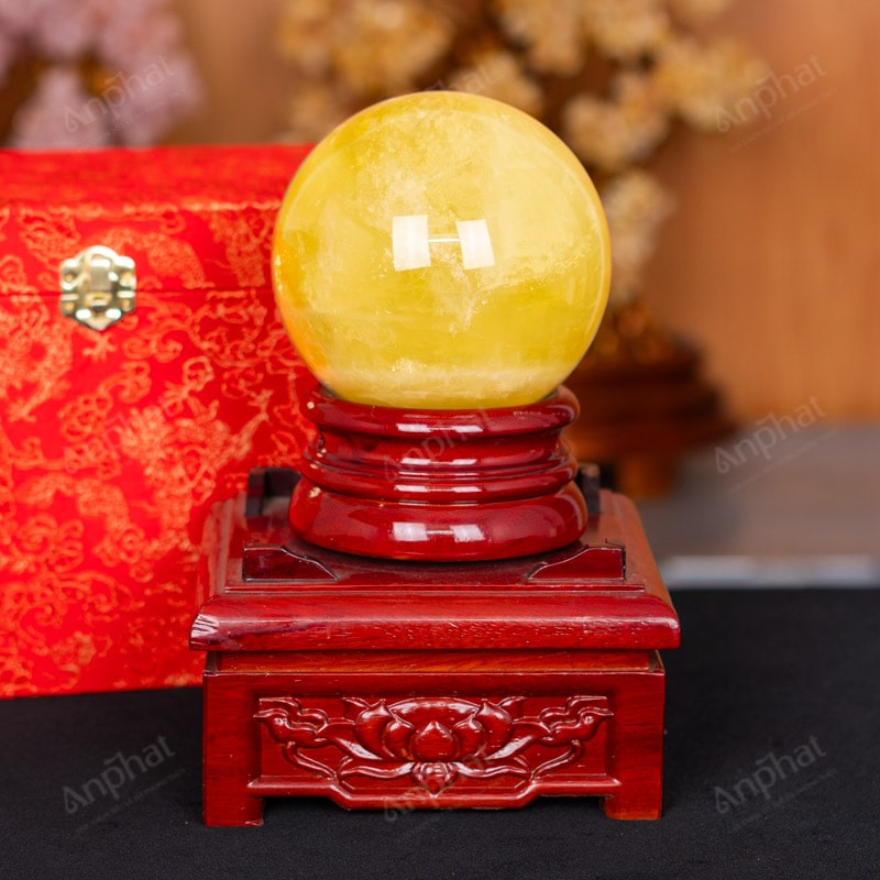 Quả Cầu Thạch Anh Vàng 5A Có Sao 2,2kg 012-0915A-2,2