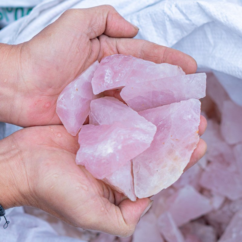 Đá Thạch Anh Hồng Vụn Thô tại An Phát Gems