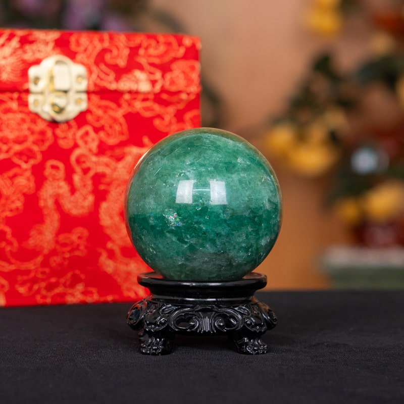 Quả Cầu Thạch Anh Dâu Tây Xanh 2A 0,32kg 011-0732A-0,32