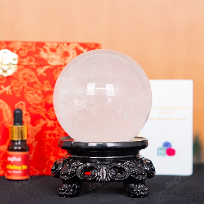 Quả Cầu Thạch Anh Trắng Trong 4A 1,38kg 011-0894A-1,38