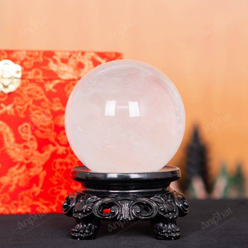 Quả Cầu Thạch Anh Trắng Trong 4A 1,38kg 011-0894A-1,38