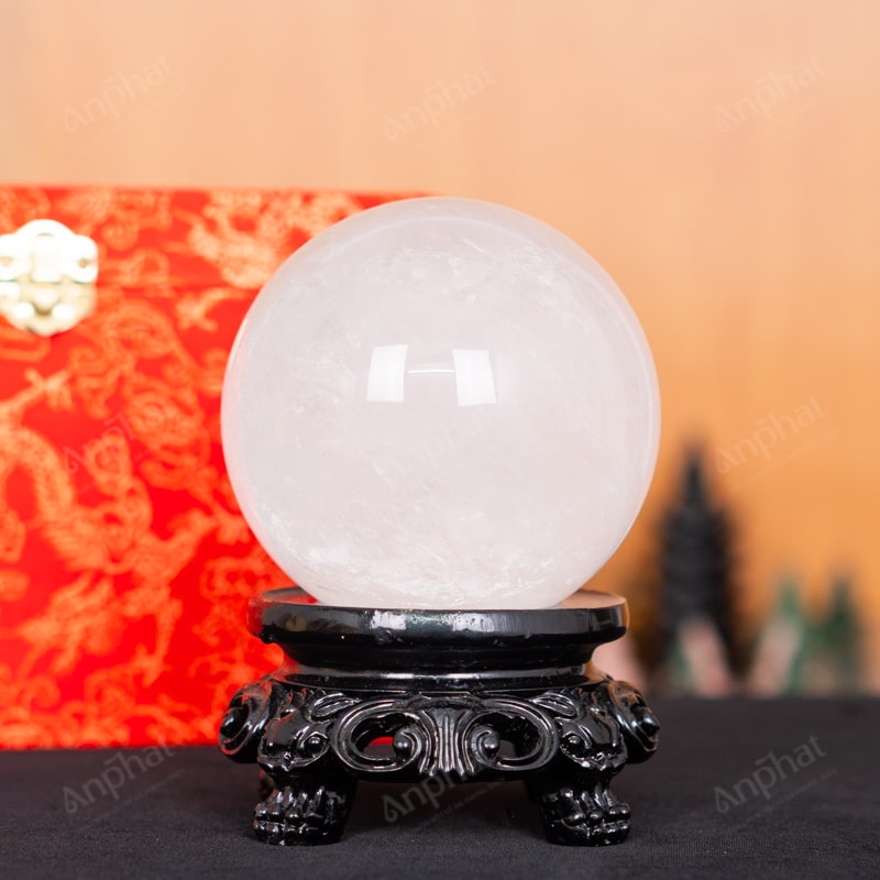 Quả Cầu Thạch Anh Trắng Trong 4A 1,6kg 011-0894A-1,6