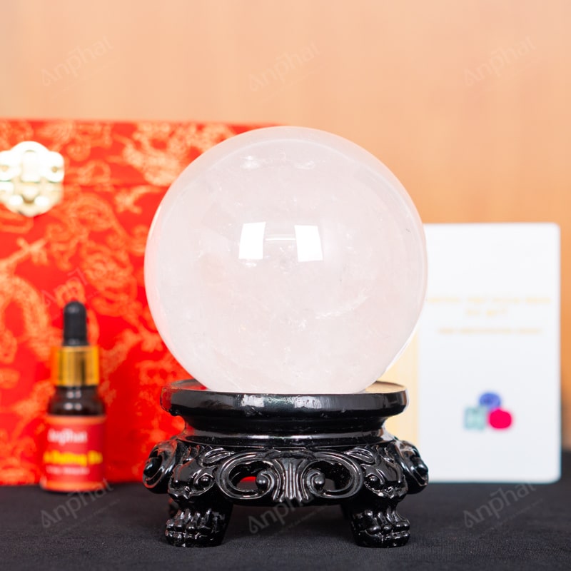 Quả Cầu Thạch Anh Trắng Trong 4A 1,6kg 011-0894A-1,6