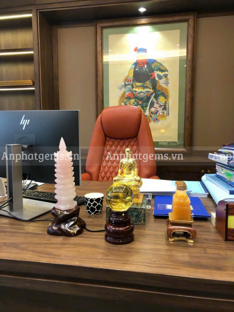 Ấn Rồng – Gậy Như Ý – Quả cầu phong thủy: Bộ Ba Quyền Uy Trên Bàn Làm Việc CEO