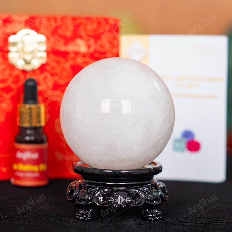 Quả Cầu Thạch Anh Trắng Dừa 2A 0,55kg 011-0882A-0,55