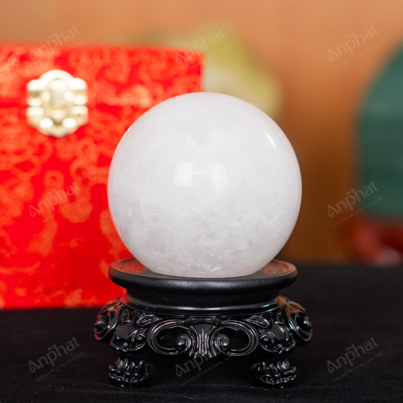 Quả Cầu Thạch Anh Trắng Dừa 2A 0,65kg 011-0882A-0,65