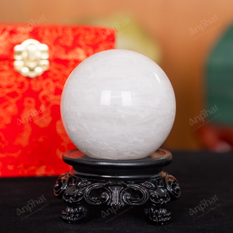 Quả Cầu Thạch Anh Trắng Dừa 2A 0,7kg 011-0882A-0,7