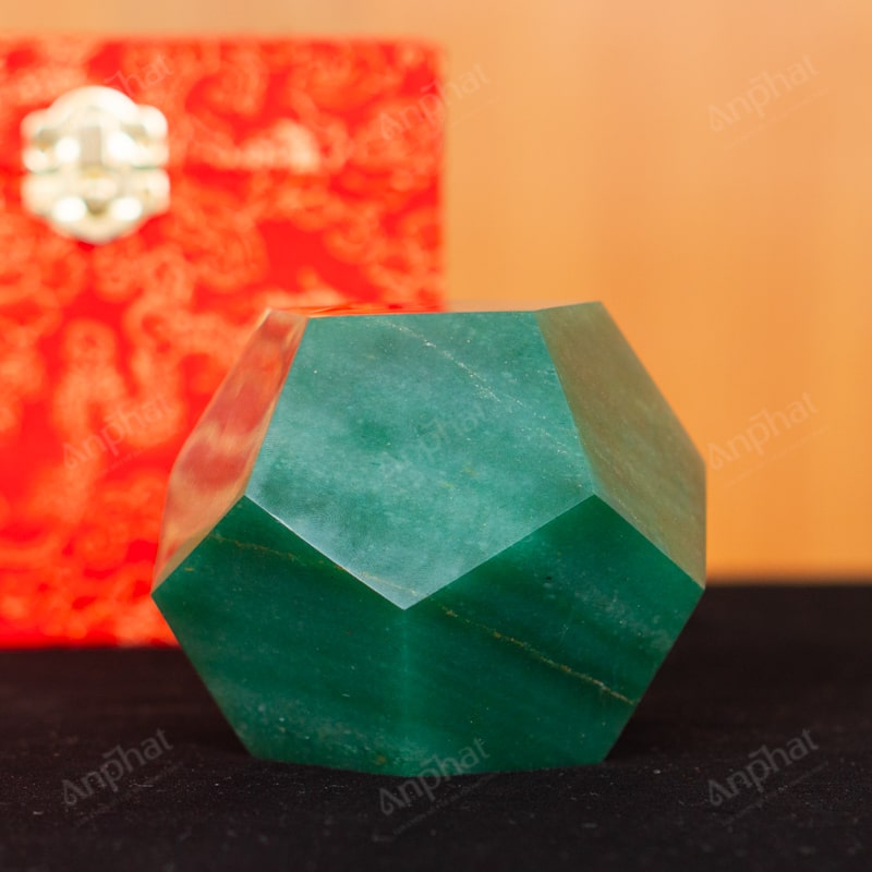 Quả Cầu Đa Giác 12 Mặt Thạch Anh Xanh 2A 0,94kg 013-0932A-0,94
