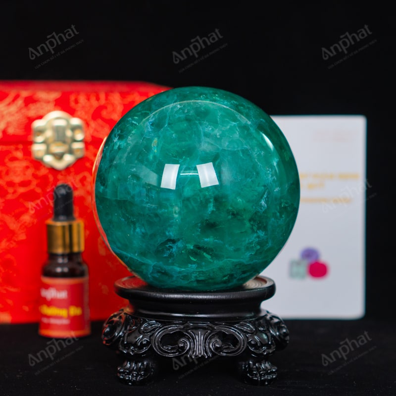 Quả Cầu Fluorite Xanh 5A 1,55kg 011-0135A-1,55