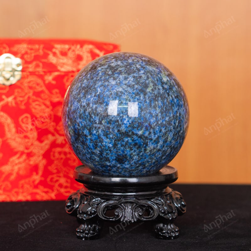 Quả Cầu Sodalite Xanh Nước Biển 1A 1,83kg 011-1051A-1,83