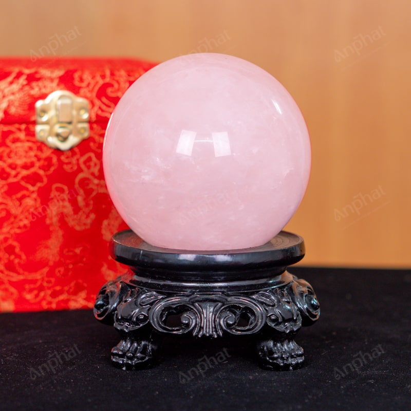 Quả Cầu Thạch Anh Hồng 4A 1,23kg 011-0764A-1,23