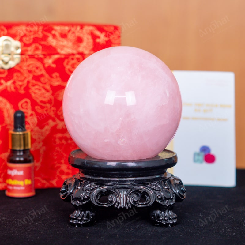 Quả Cầu Thạch Anh Hồng 4A 1,35kg 011-0764A-1,35