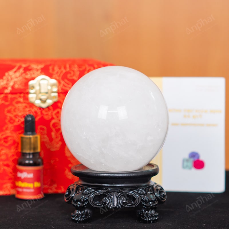 Quả Cầu Thạch Anh Trắng Dừa 2A 1,13kg 011-0882A-1,13