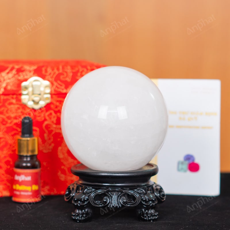 Quả Cầu Thạch Anh Trắng Dừa 2A 1,14kg 011-0882A-1,14