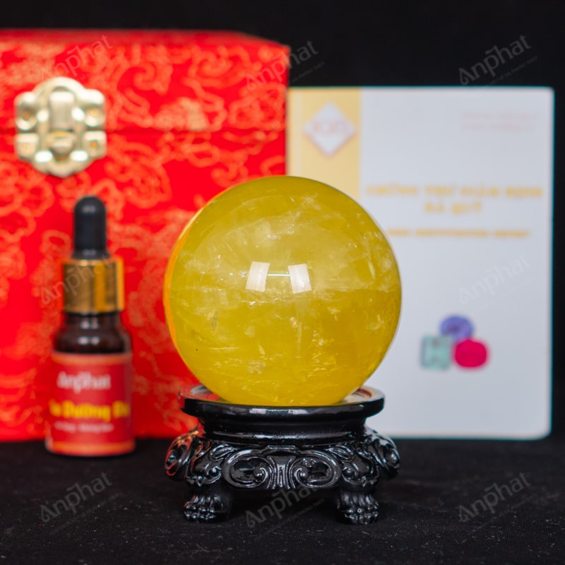 Quả Cầu Thạch Anh Vàng 4A Có Sao 0,4kg 012-0914A-0,4