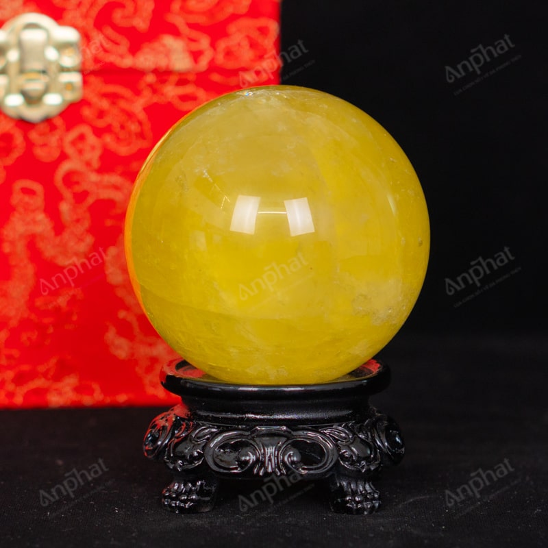 Quả Cầu Thạch Anh Vàng 4A Có Sao 0,6kg 012-0914A-0,6