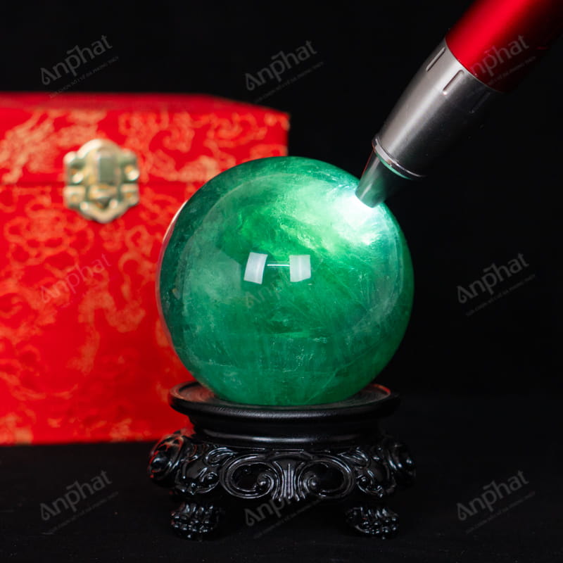 Quả Cầu Fluorite Xanh 5A 0,99kg 011-0135A-0,99