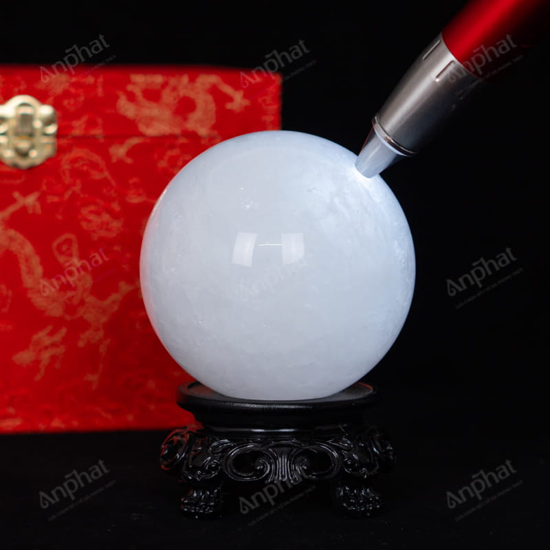 Quả Cầu Thạch Anh Trắng Dừa 2A 1,44kg 011-0882A-1,44