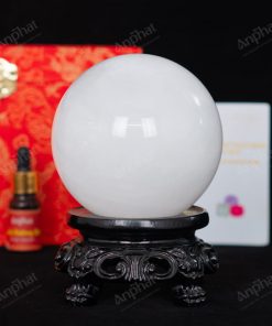 Quả Cầu Canxit Trắng 4A 1,84kg 011-0064A-1,84