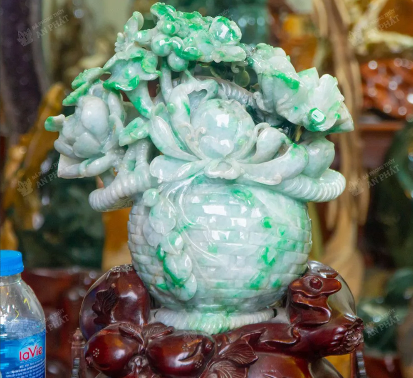 Tác Phẩm Bình Hoa Phú Quý Ngọc Phỉ Thúy