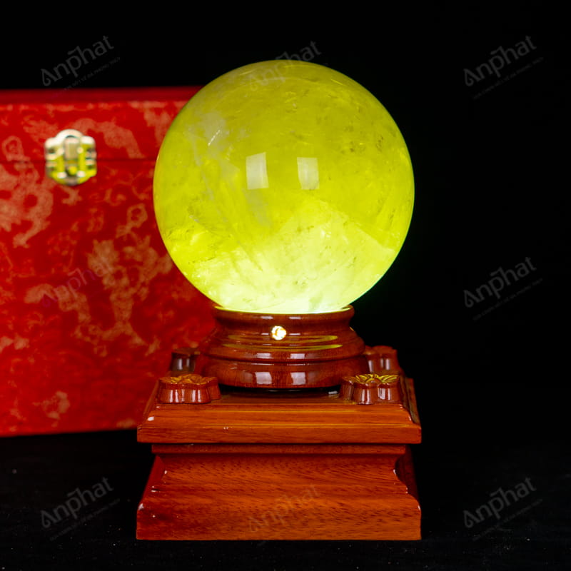 Quả Cầu Thạch Anh Vàng 2A Có Sao 2,67kg 012-0912A-2,67